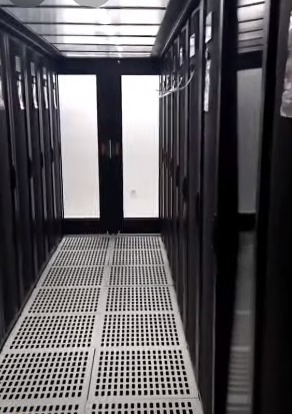 WhatsApp Image 2024-10-17 at 21.01.56 putratelkom-indonesia-datacenter